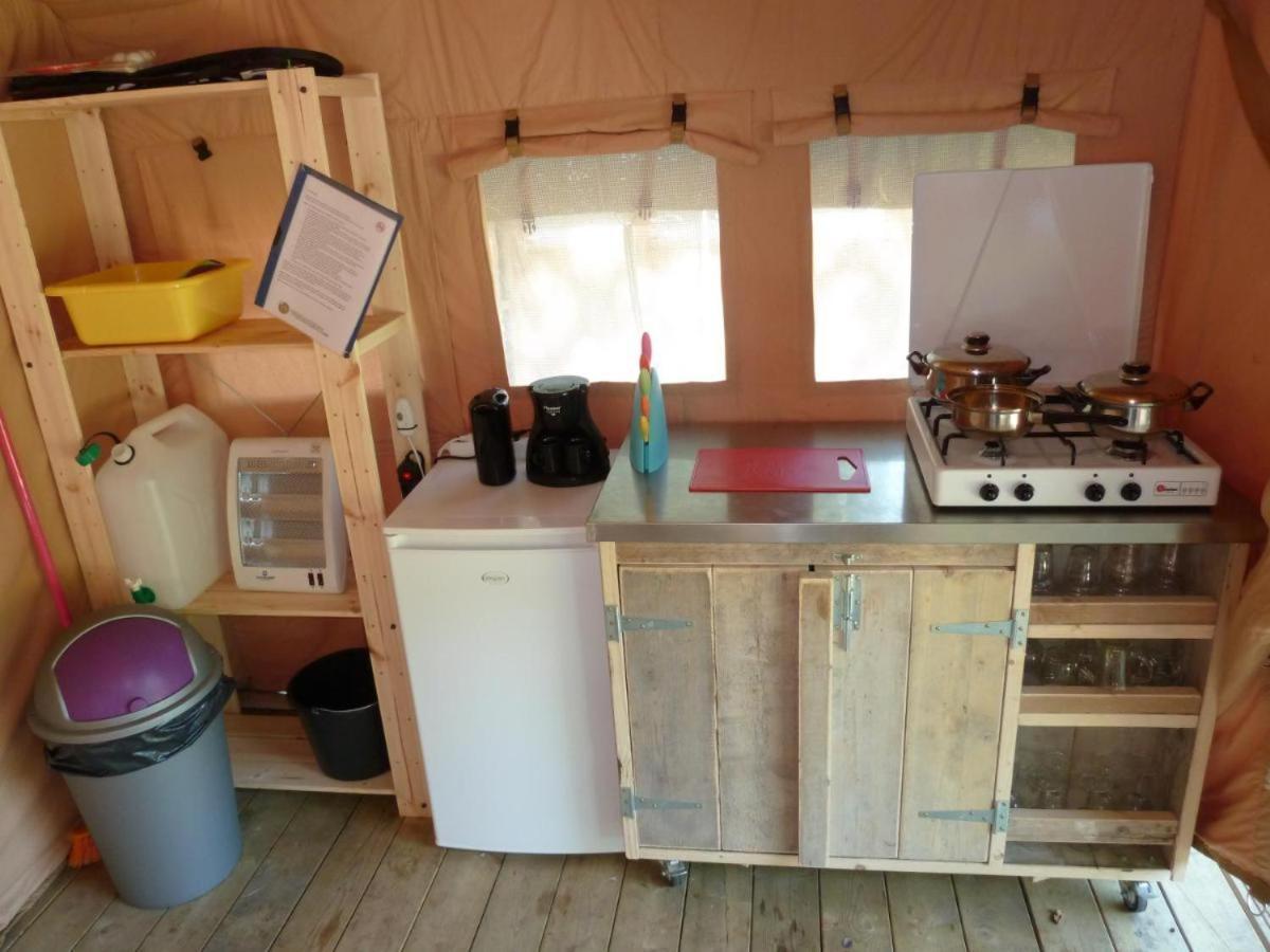 Luxe tent Safaritent Op En Kindvriendelijk Park Op De Veluwe