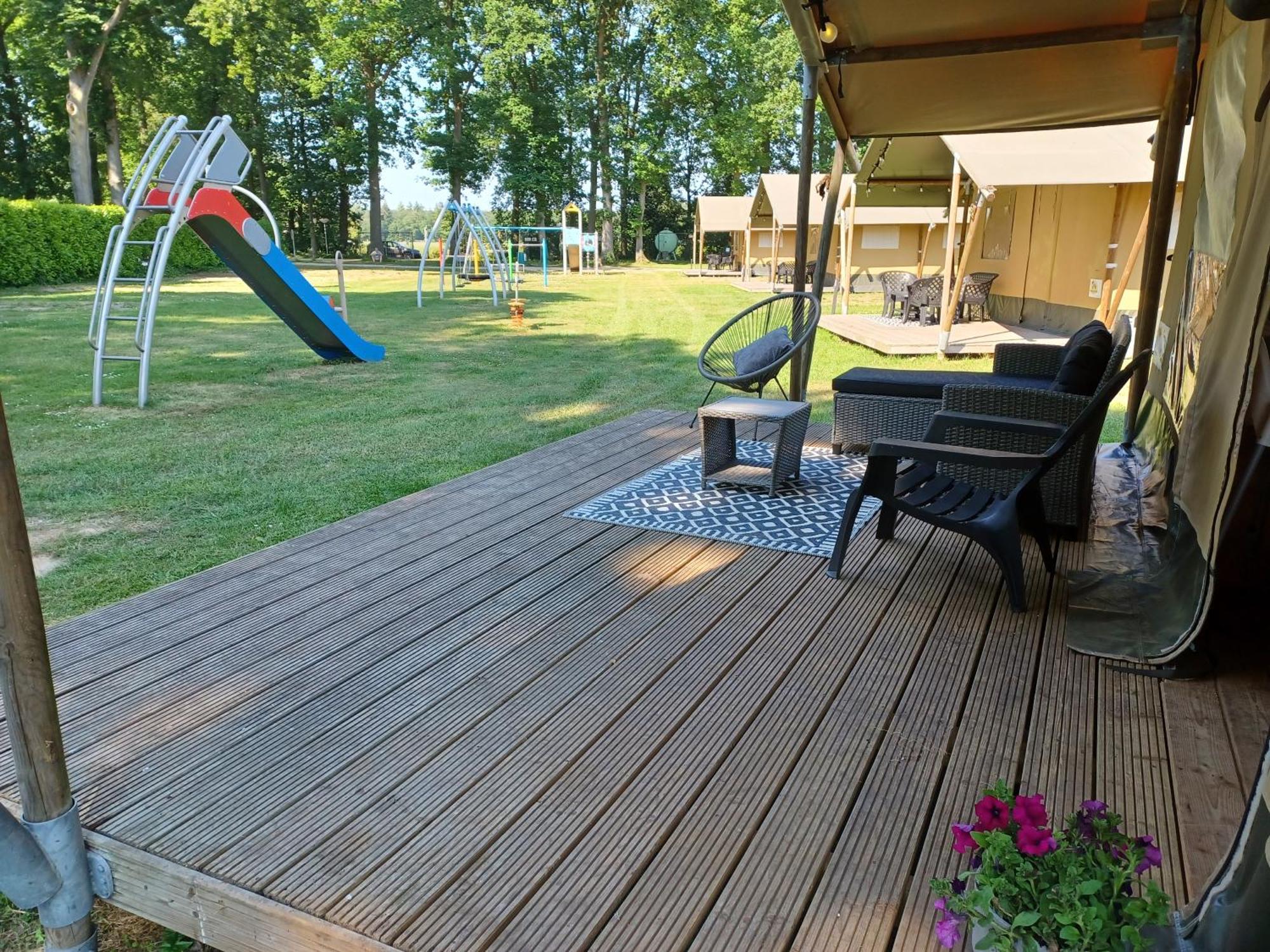 Luxe tent Safaritent Op En Kindvriendelijk Park Op De Veluwe Epe